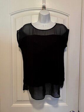 Ann Taylor Black Blousy SZ M Knit Top / Short Sleeve / Part Sheer